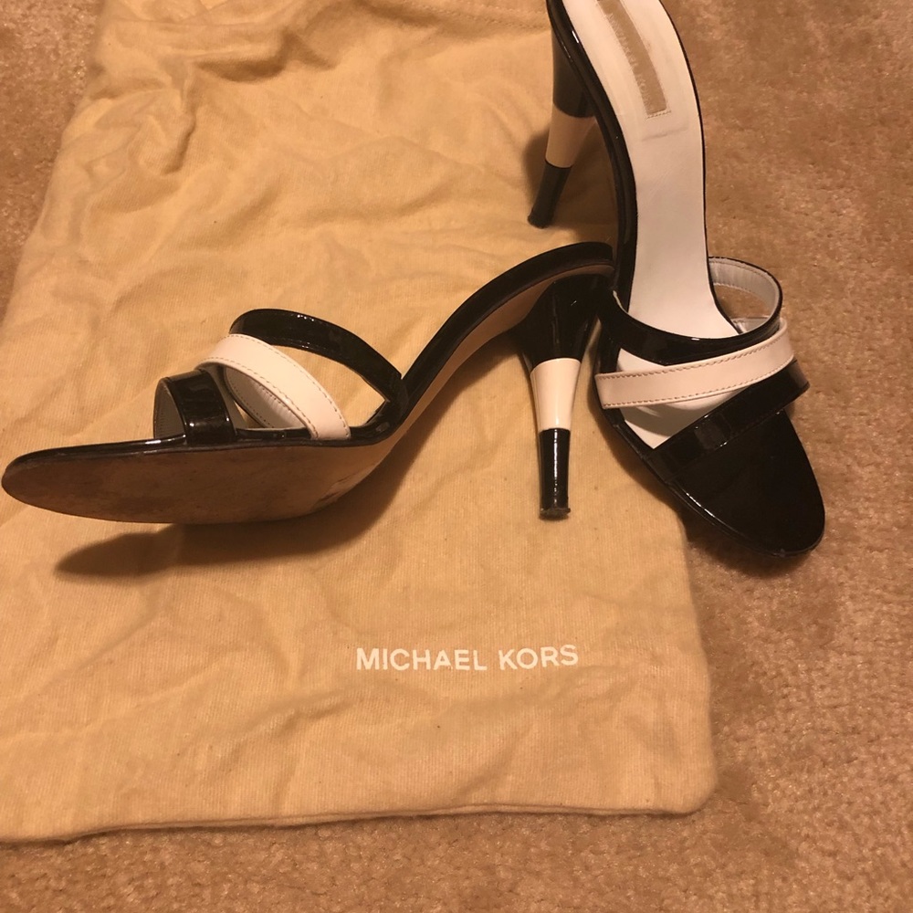 Michael Kors Black/White patent strappy mule - 7 - Picture 4 of 6
